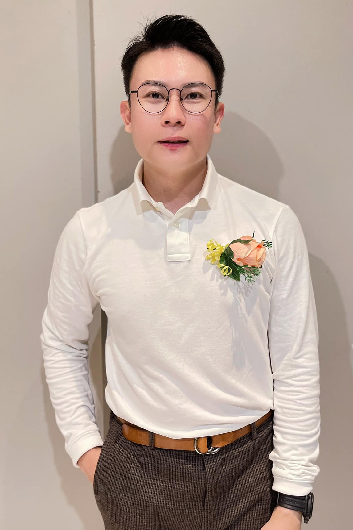 Фото  (何家豪)