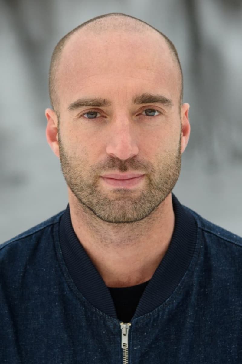 Фото  (Jake Meginsky)