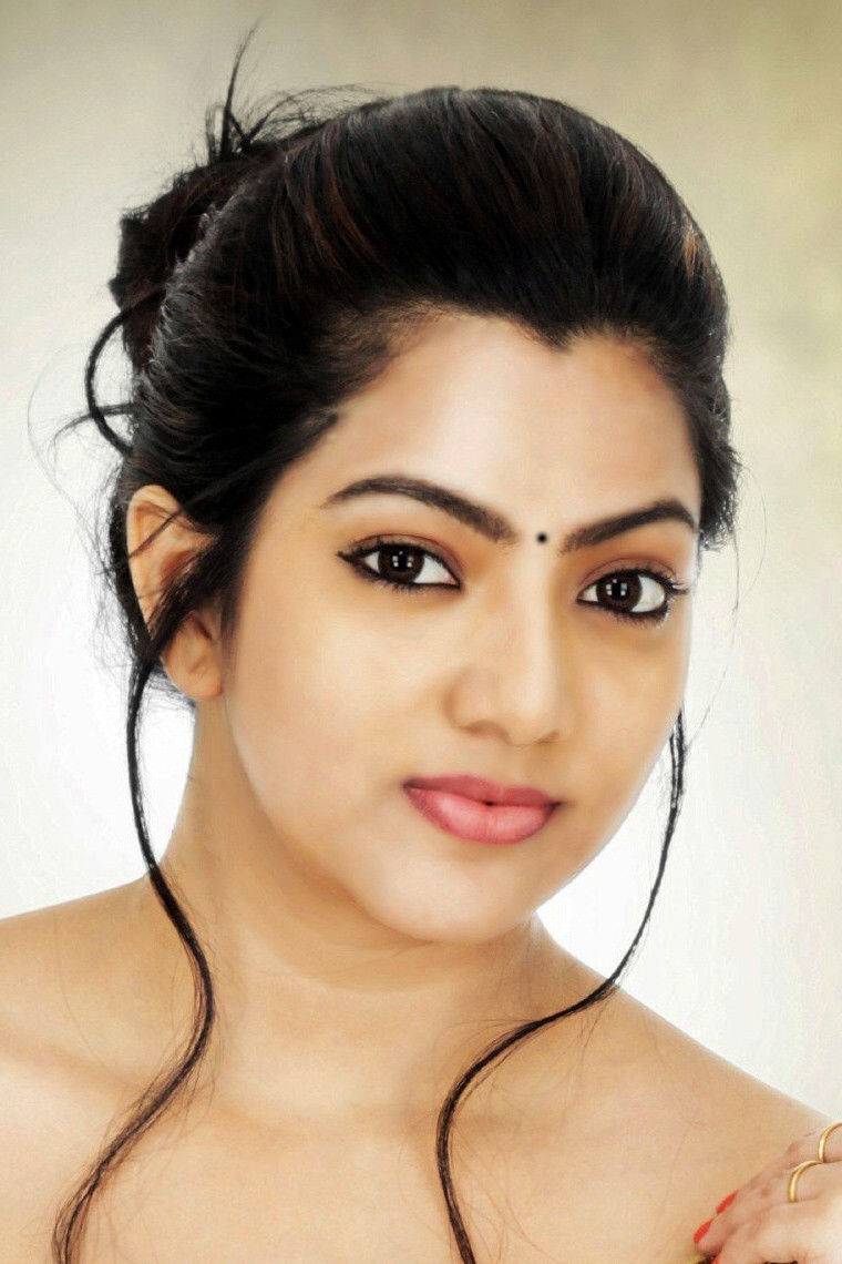Фото  (Sai Priya Deva)