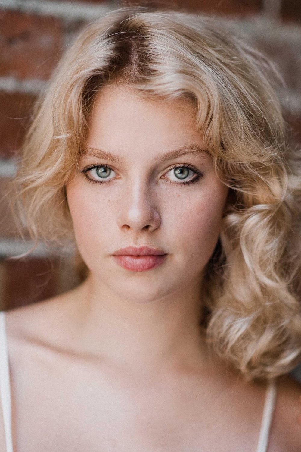 Фото  (Ella Newton)