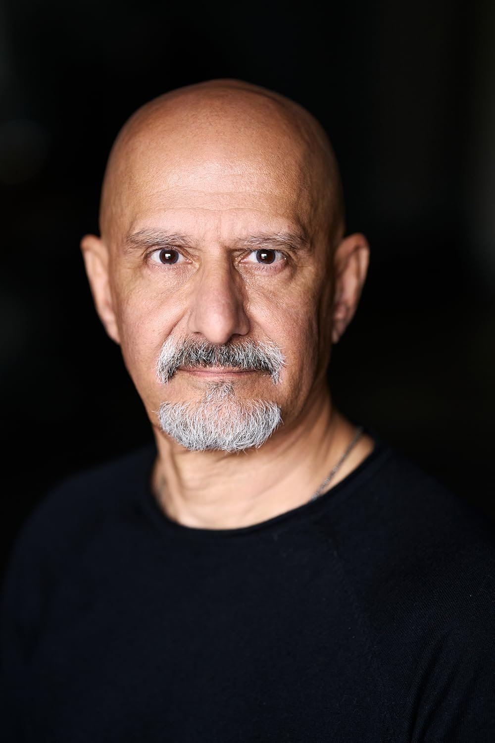 Фото  (Gus Tayari)