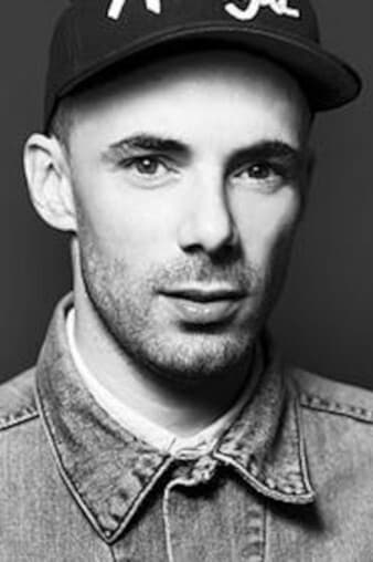 Фото  (Todd Tourso)