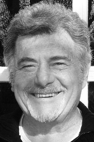 Фото  (Jacques Anton)