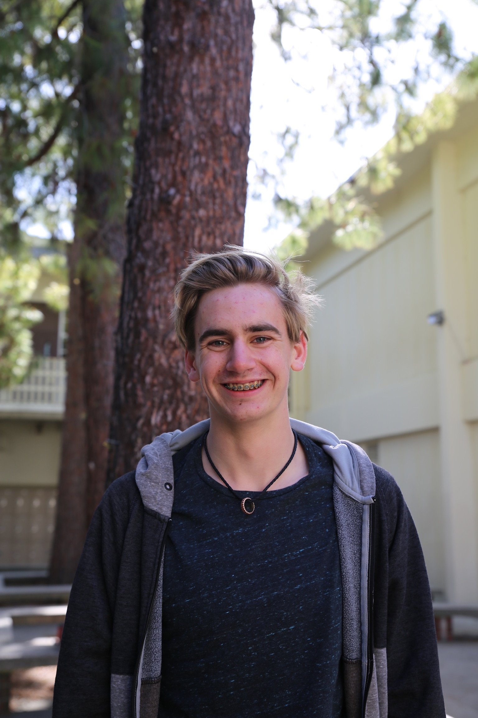 Фото  (Colt McGuire)