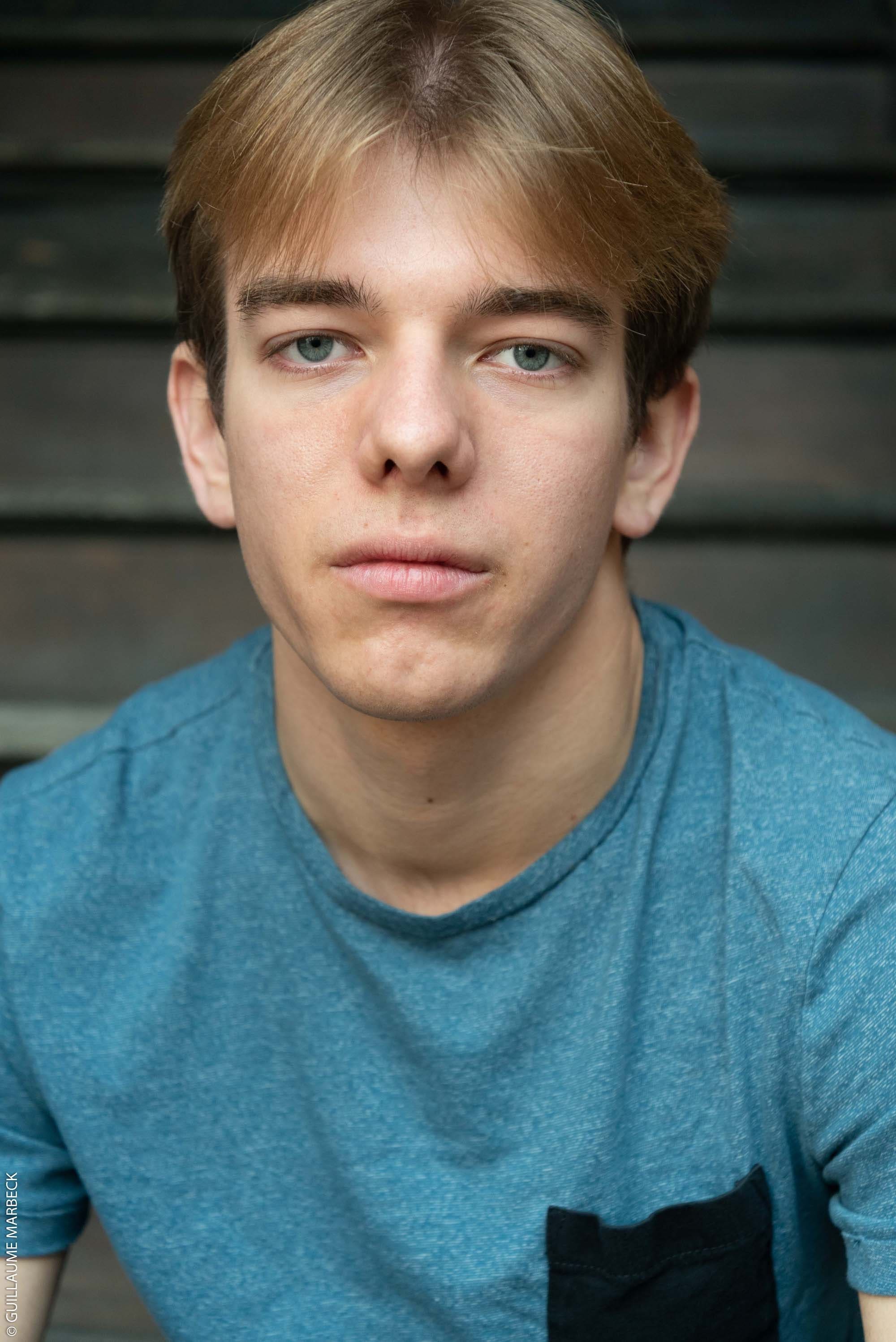 Фото  (Victor Burrus)