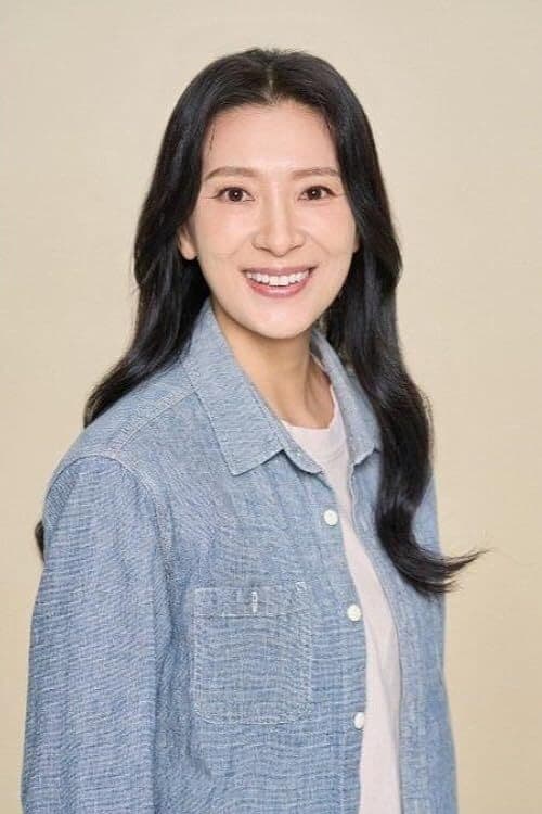 Фото  (Yoon Hyun-gil)