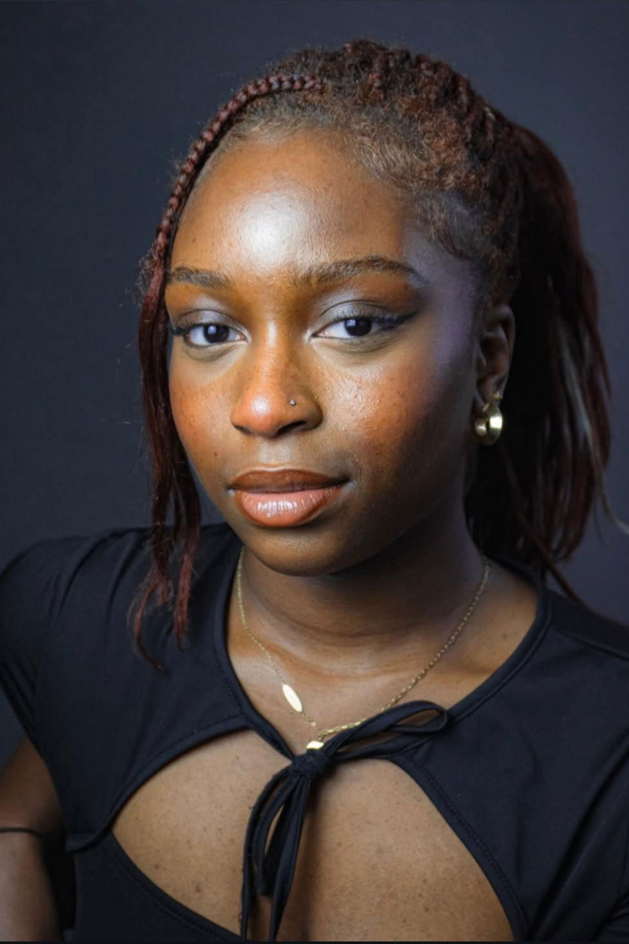 Фото  (AJ Olaniun)