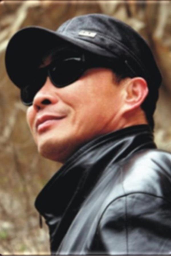 Фото  (Li Xiaojun)