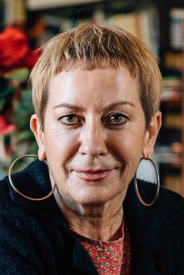 Фото  (Lena Divani)