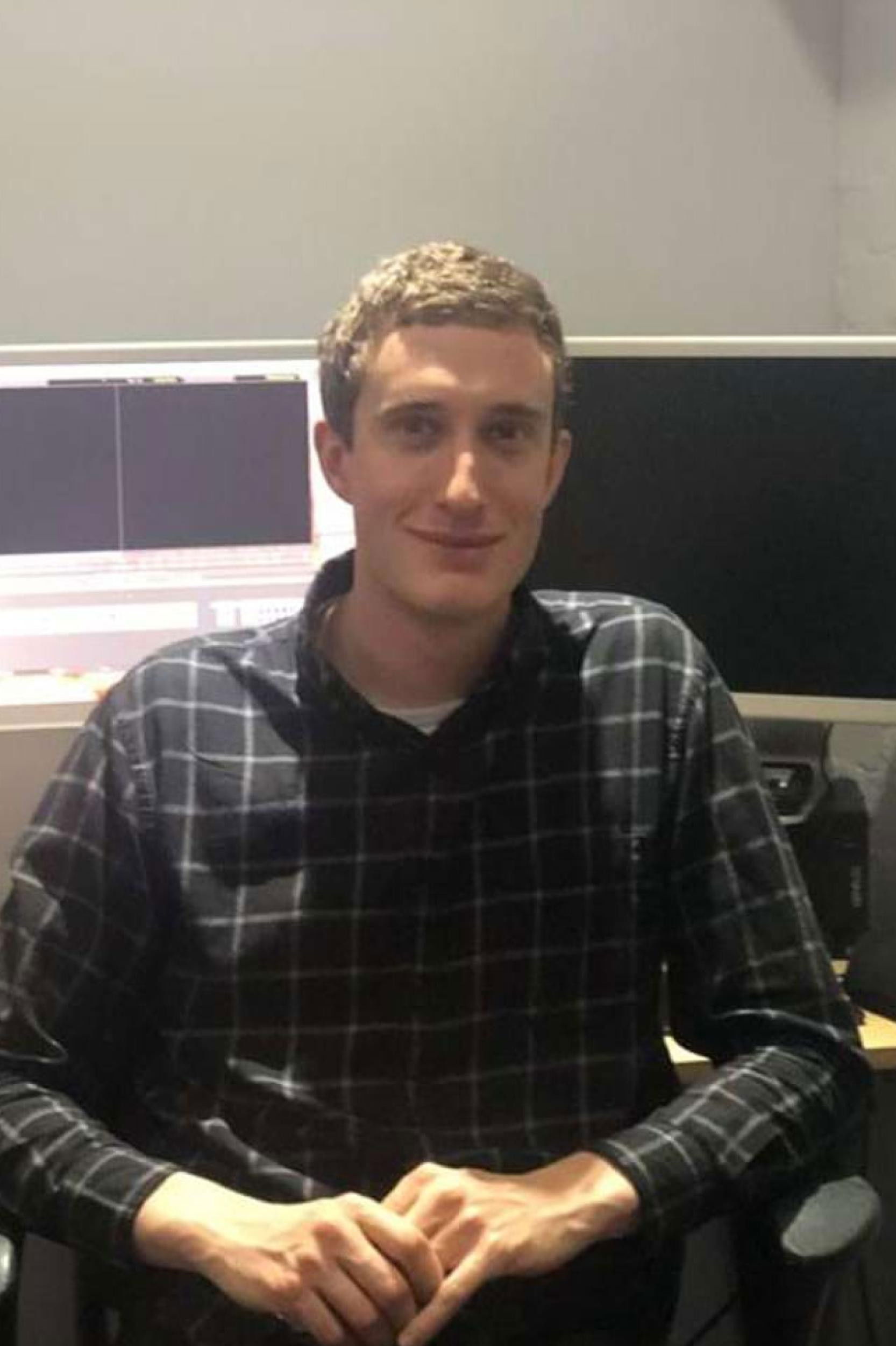 Фото  (Peter Owen Brook)