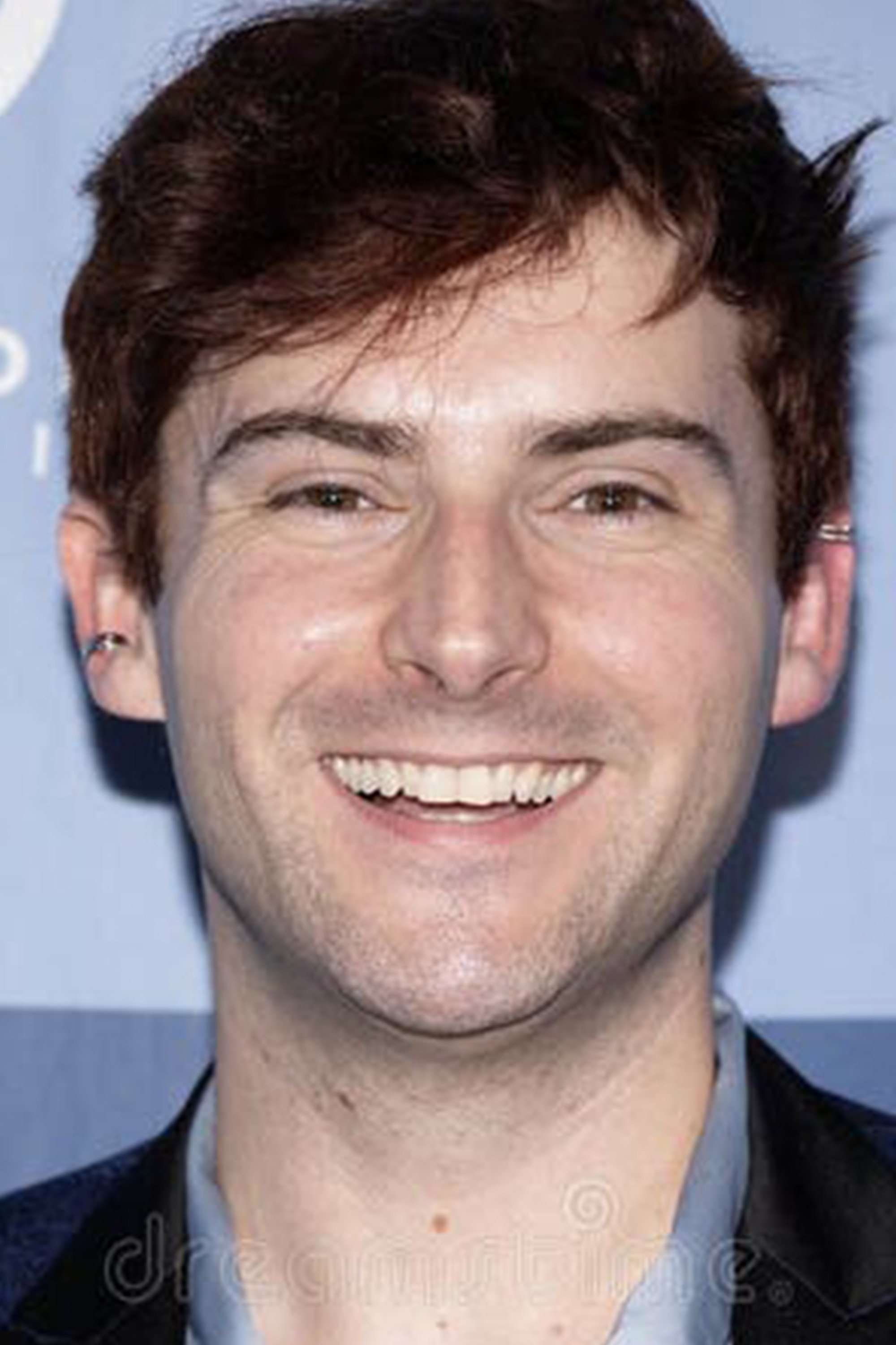 Фото  (Logan Allison)