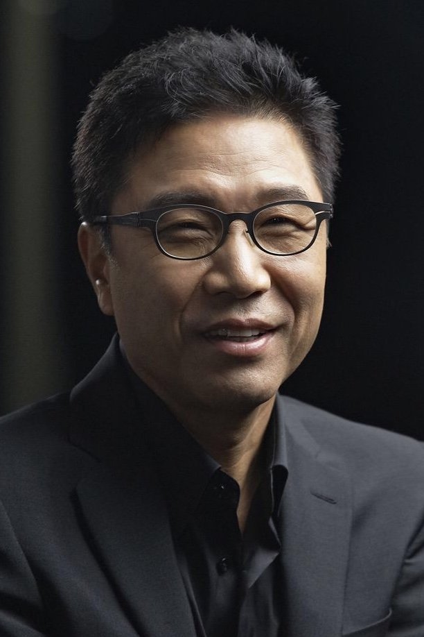 Фото  (Lee Soo-man)