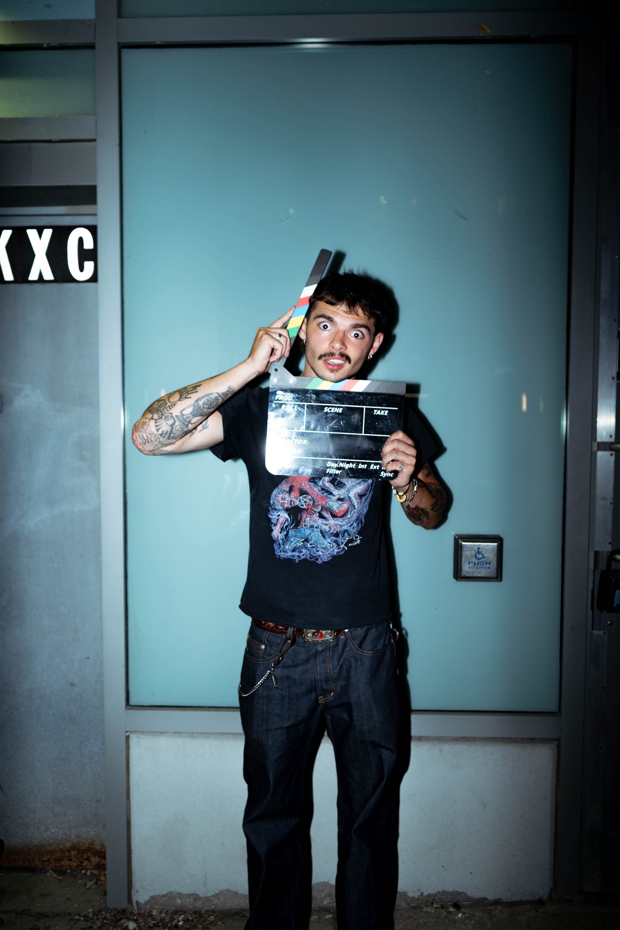 Фото  (Aidan Thomson)