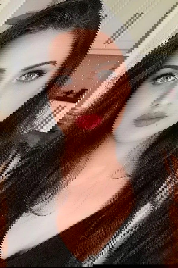 Фото  (Himanshi Khurana)