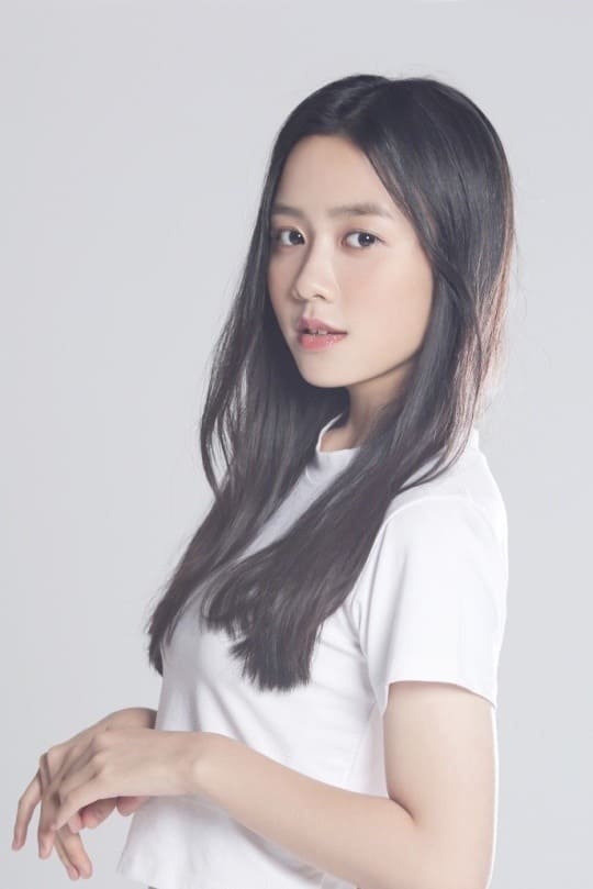 Фото  (Shin Soo-yeon)