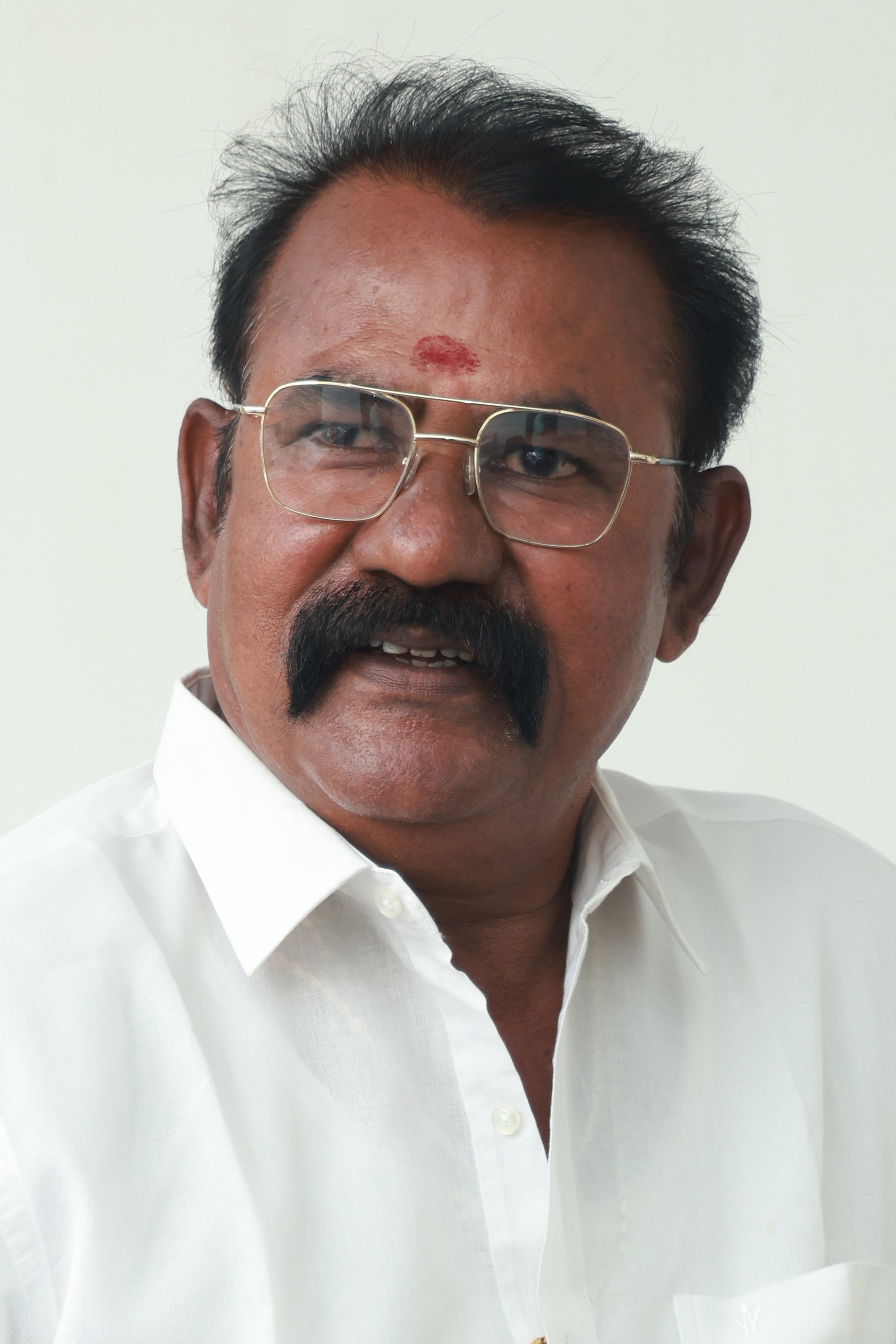 Фото  (Uriyadi Anandraj)