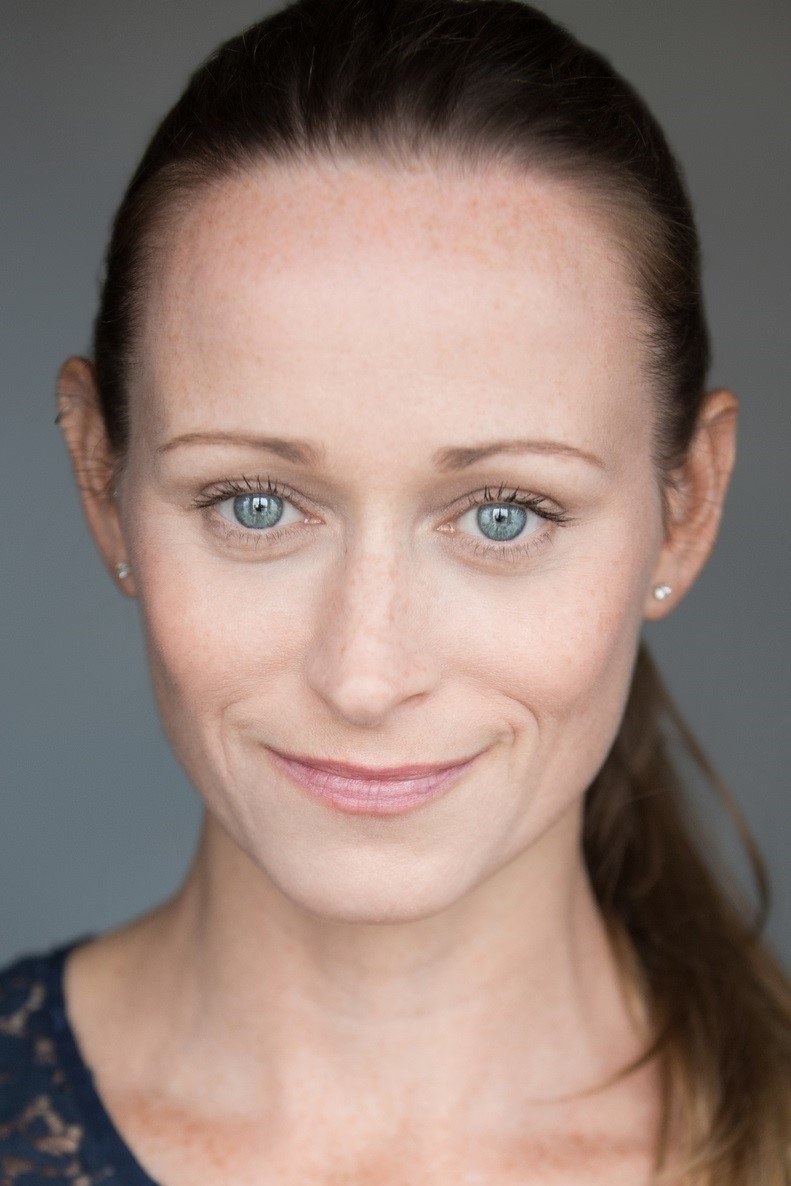 Фото  (Laura Bayston)
