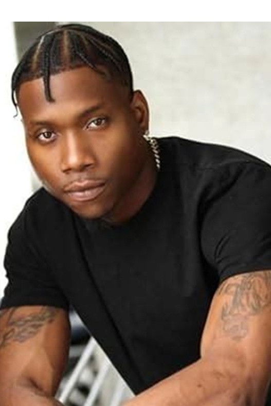 Фото  (Taylor Latham)