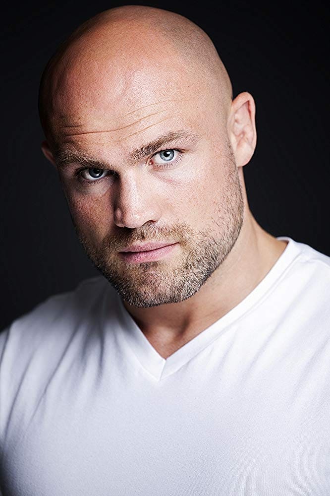 Фото  (Cathal Pendred)