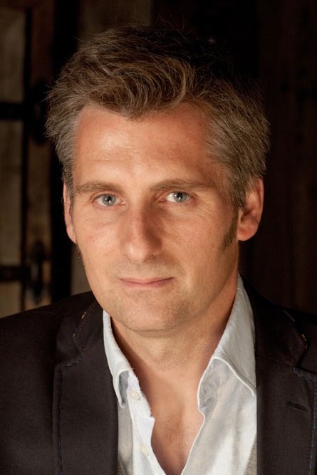 Фото  (Simon Crawford Collins)