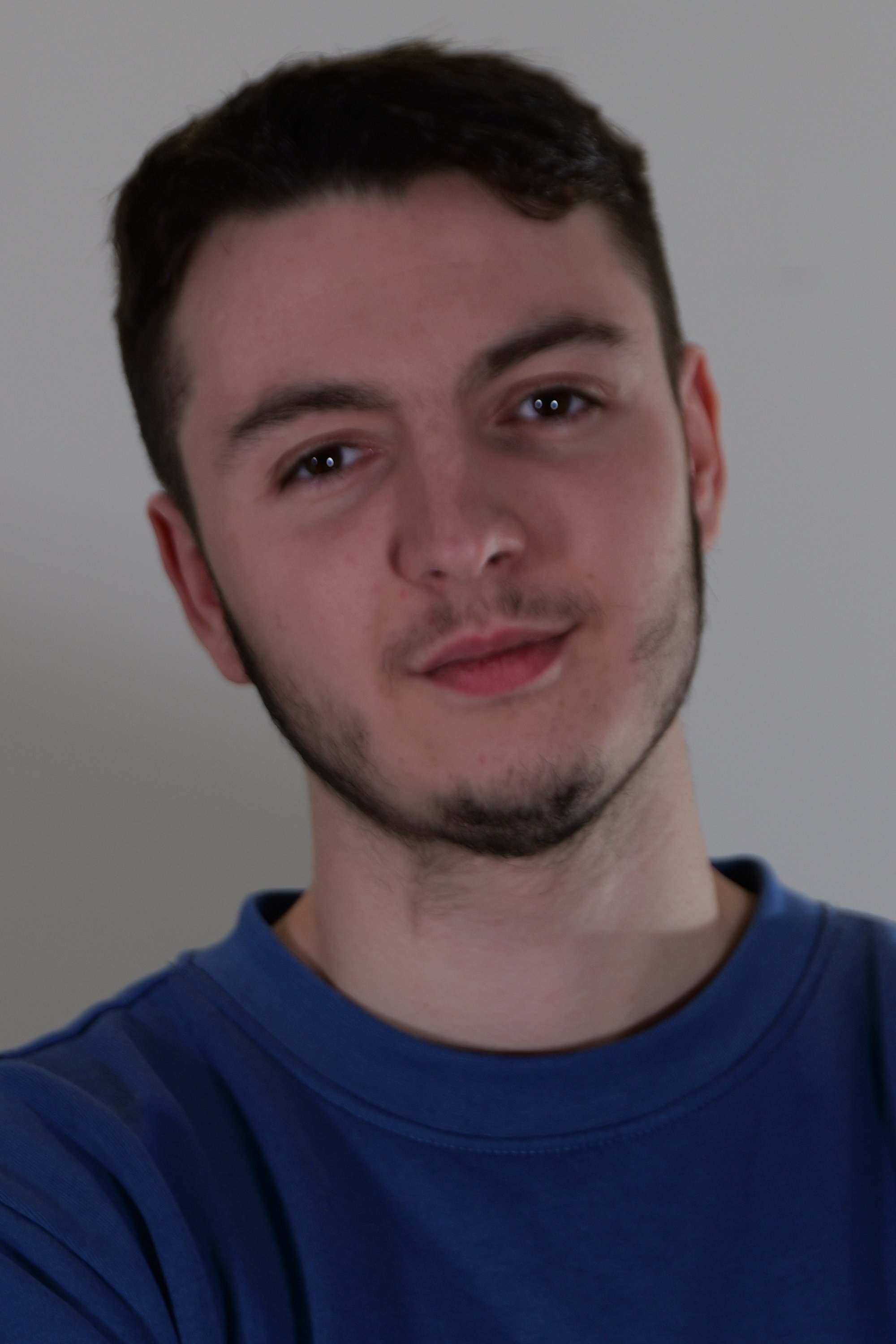 Фото Яніс Проун (Yanis Prone)