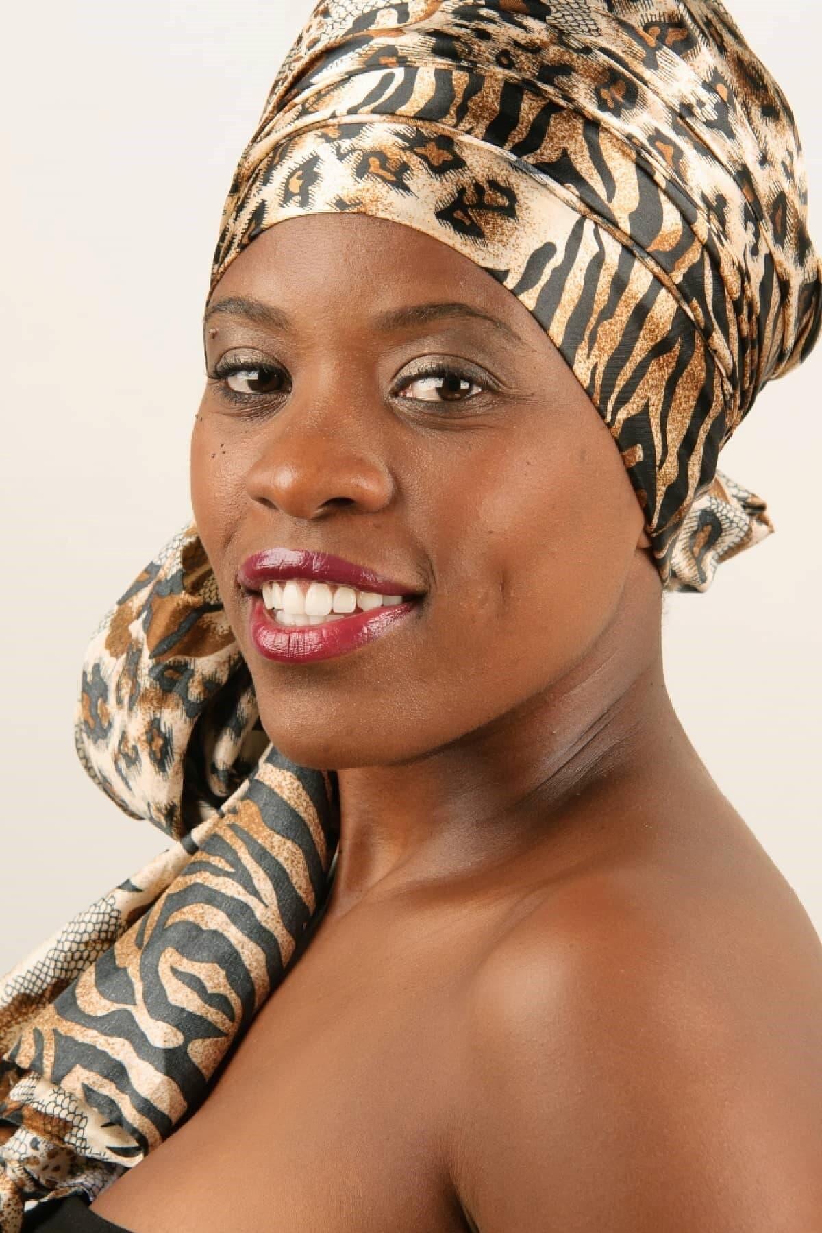 Фото  (Angela Valentin)