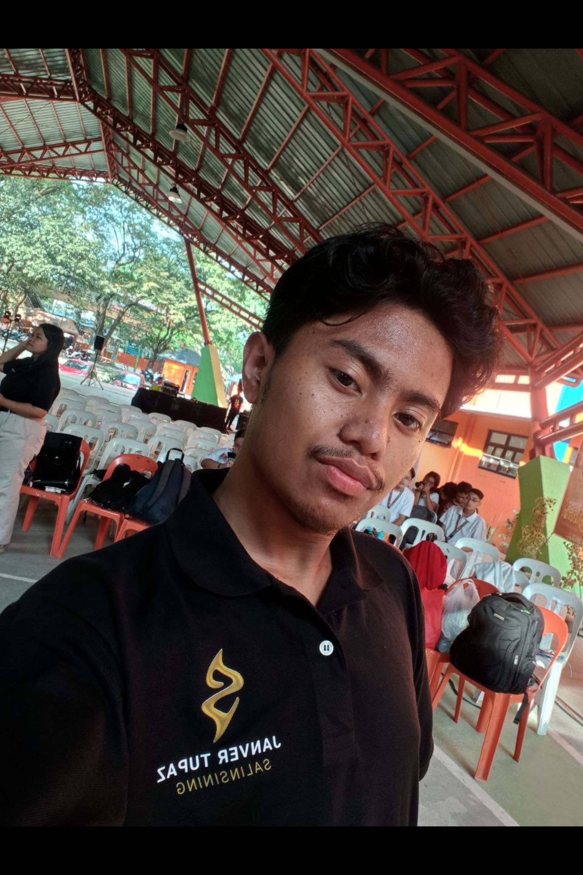 Фото  (Janver Tupas)