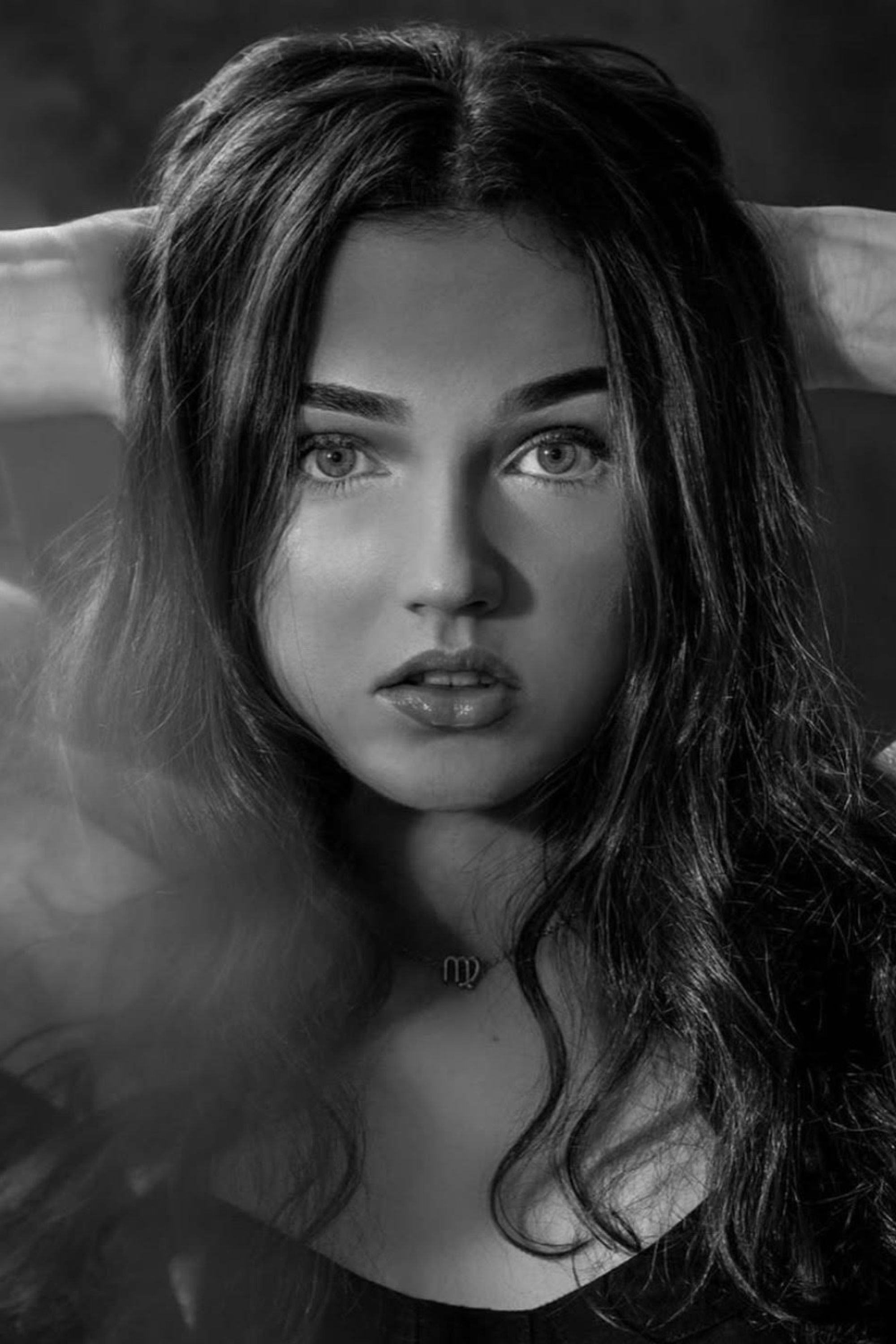 Фото  (Lily Devlin)
