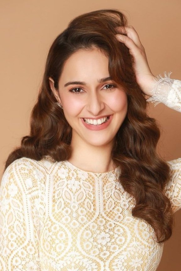 Фото  (Sadia Khateeb)