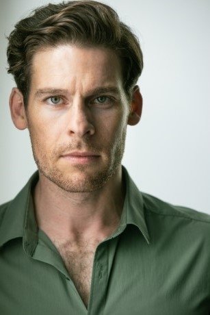 Фото  (Scott Hume)