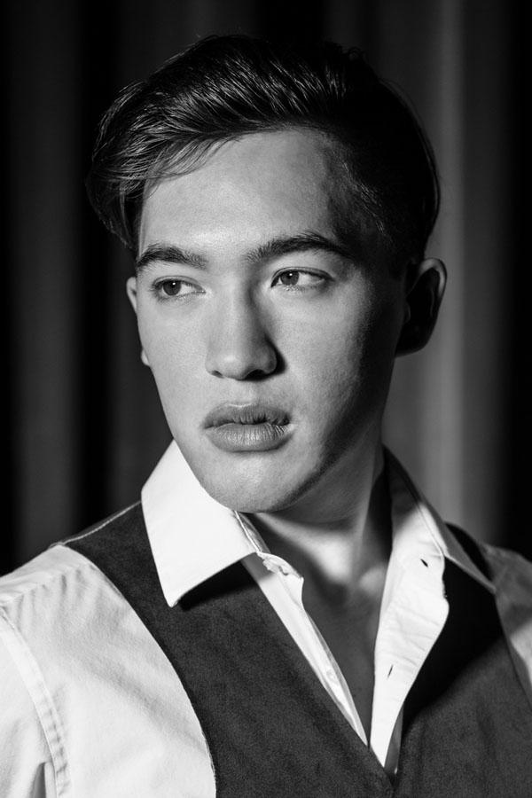 Фото  (James Aaron Oh)