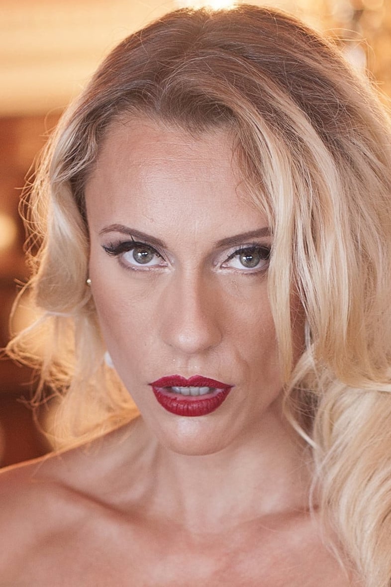 Фото  (Brittany Bardot)
