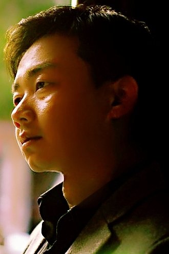 Фото  (Qiu Wenyang)