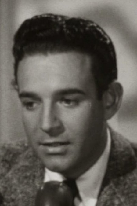 Фото  (Ralph Lewis)