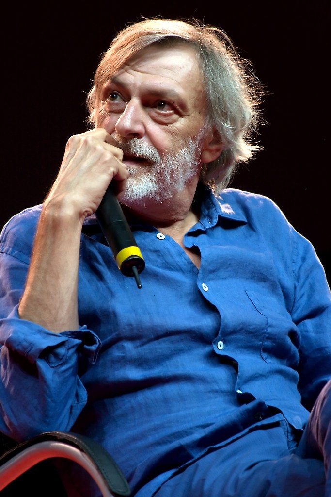 Фото  (Gino Strada)