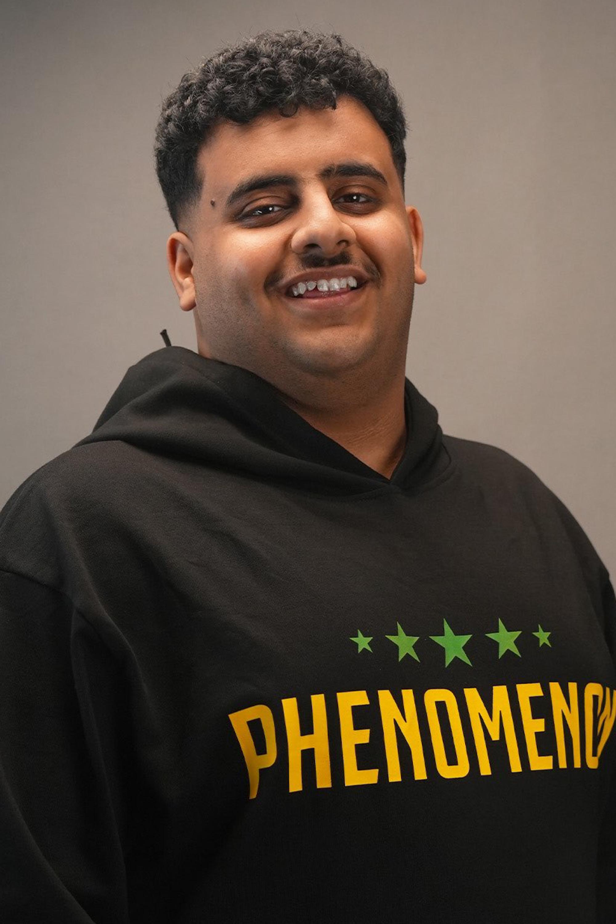 Фото  (Adel Al-Ruqi)