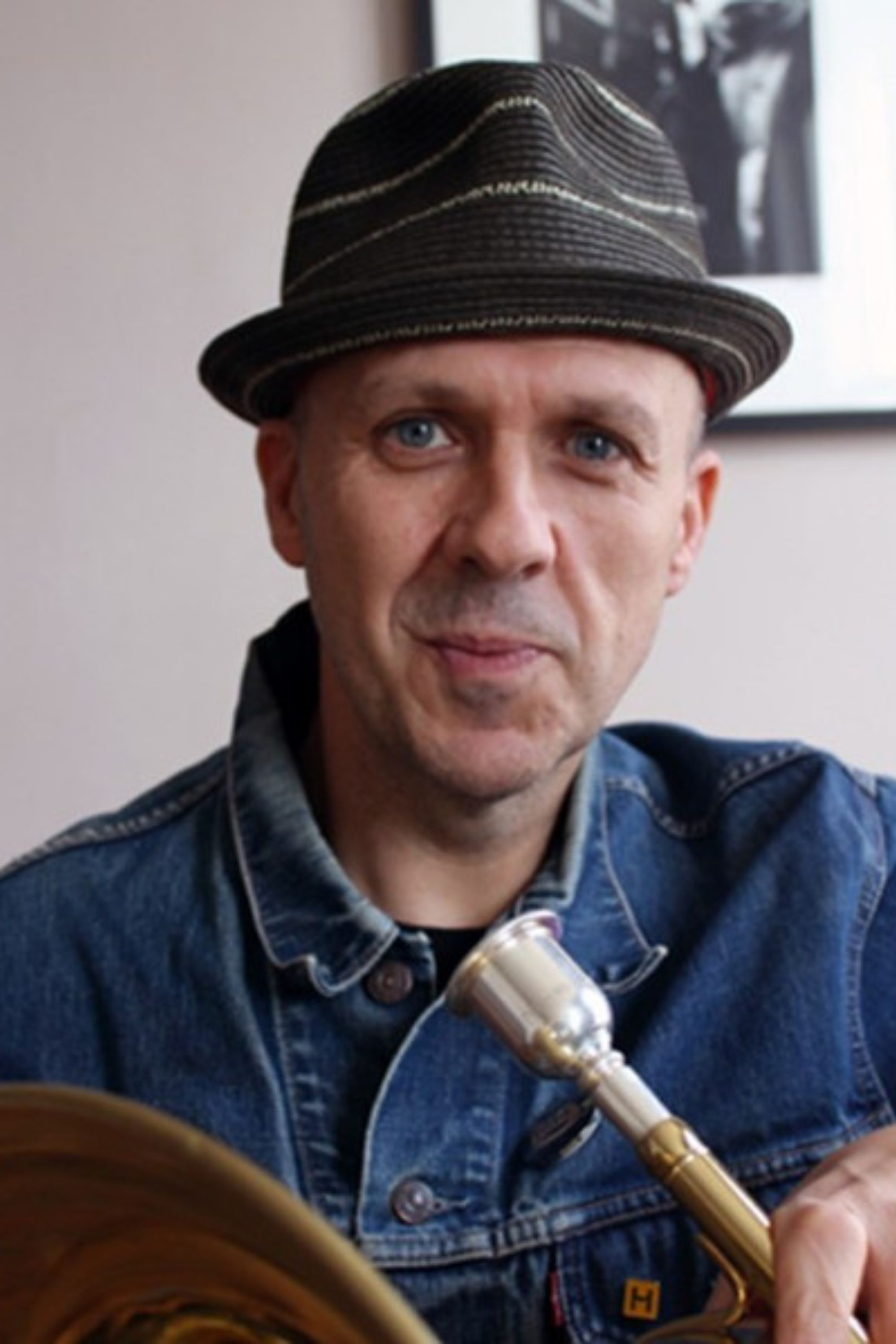 Фото  (Mark Bedford)