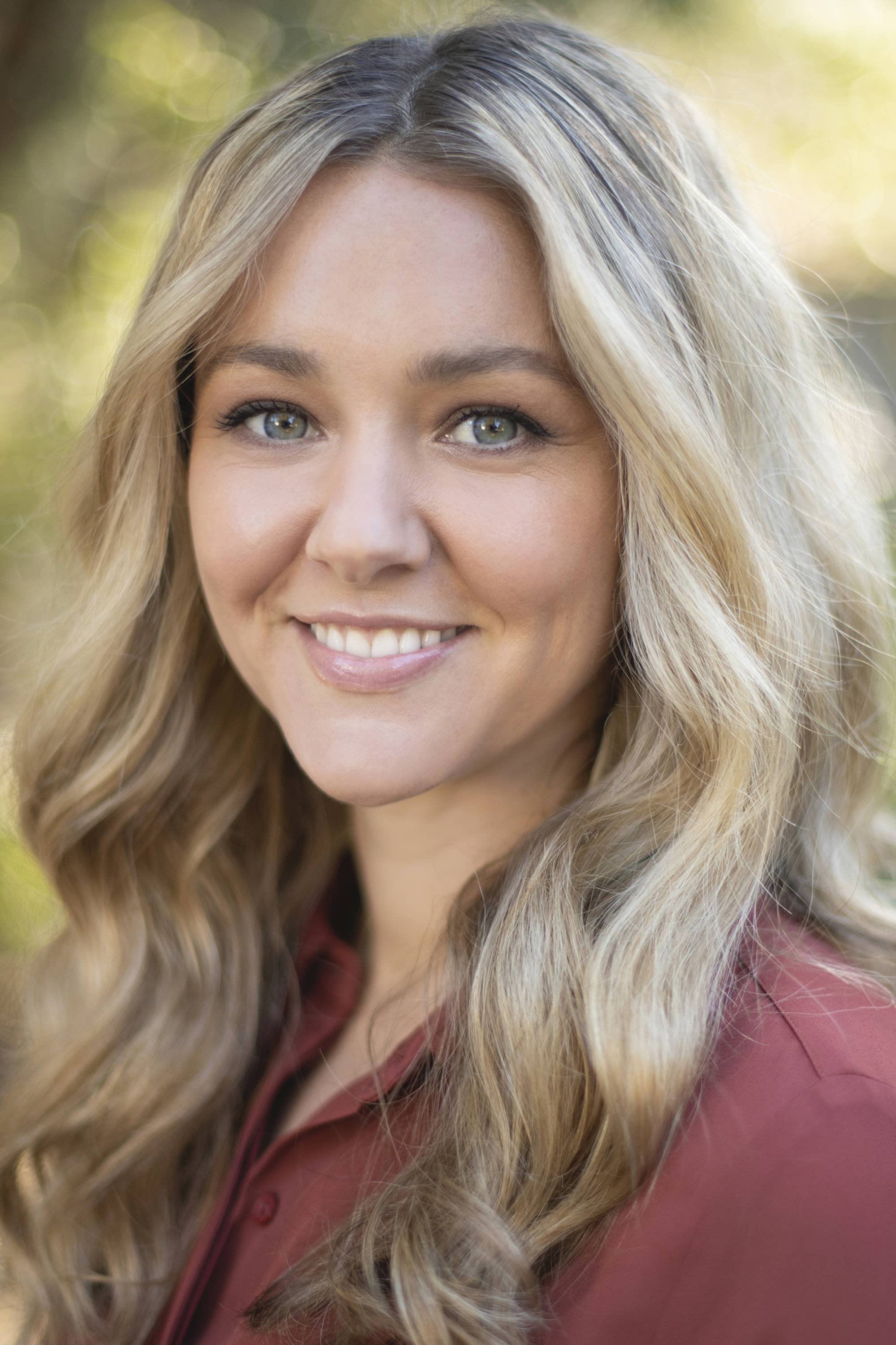 Фото  (Meisha Lowe)