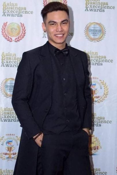 Фото  (John Christian Garcia)