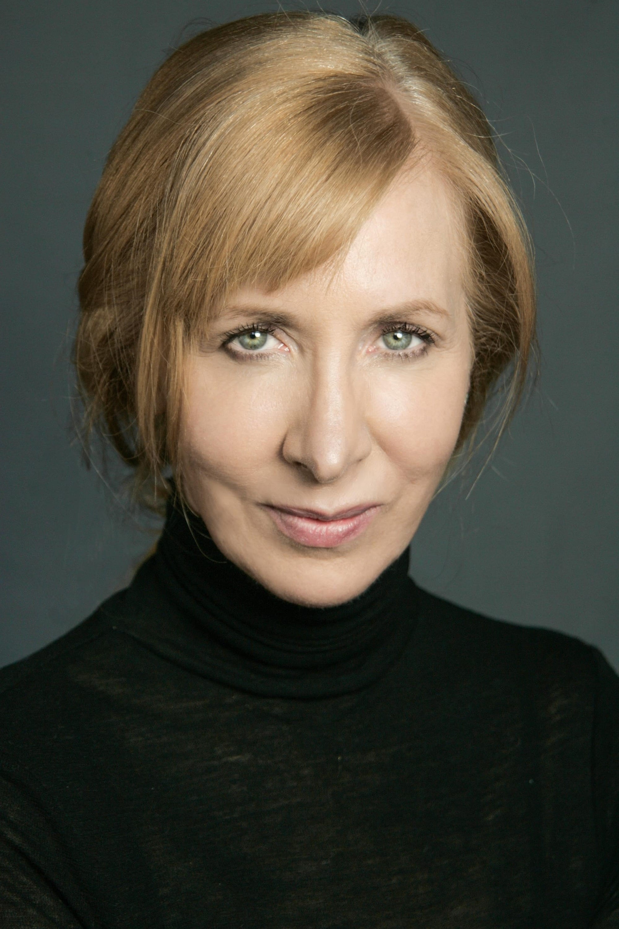 Фото  (Elizabeth Moynihan)