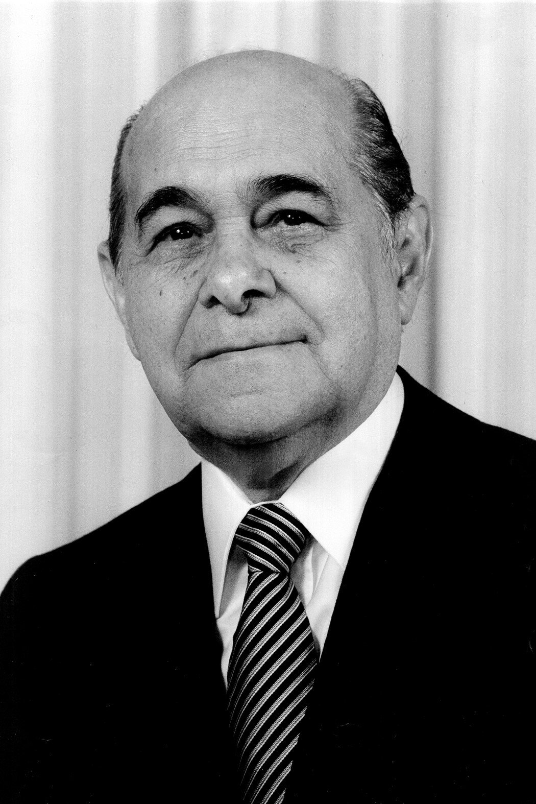 Фото  (Tancredo Neves)