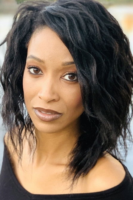 Фото  (Alicia James)