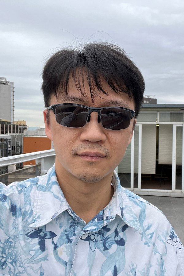 Фото  (Adrian Low)