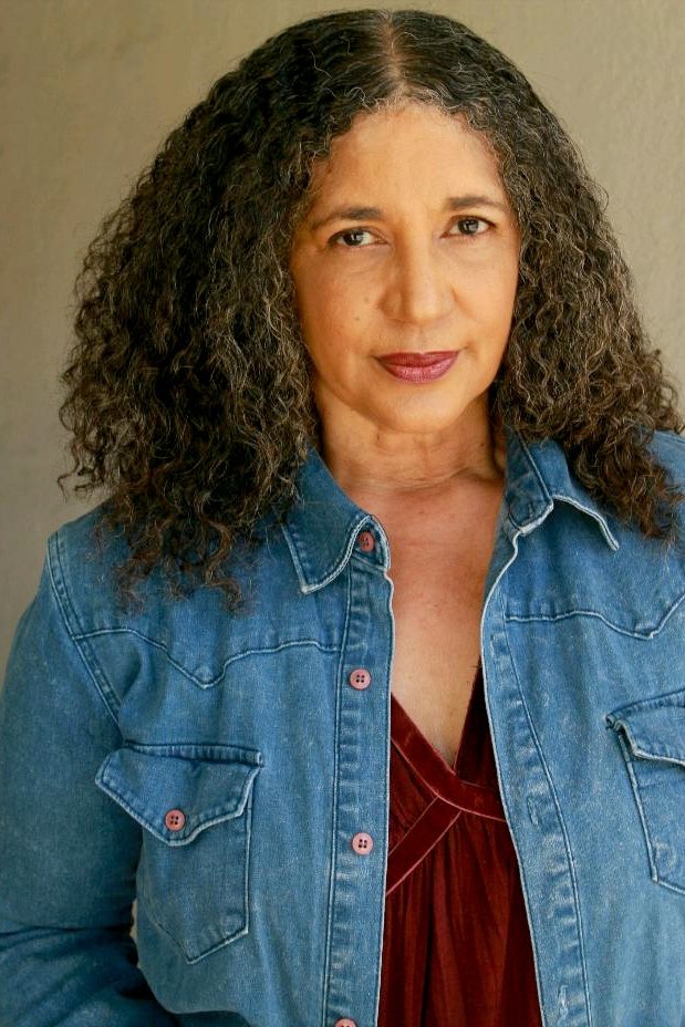 Фото  (Lisa Dewitt)