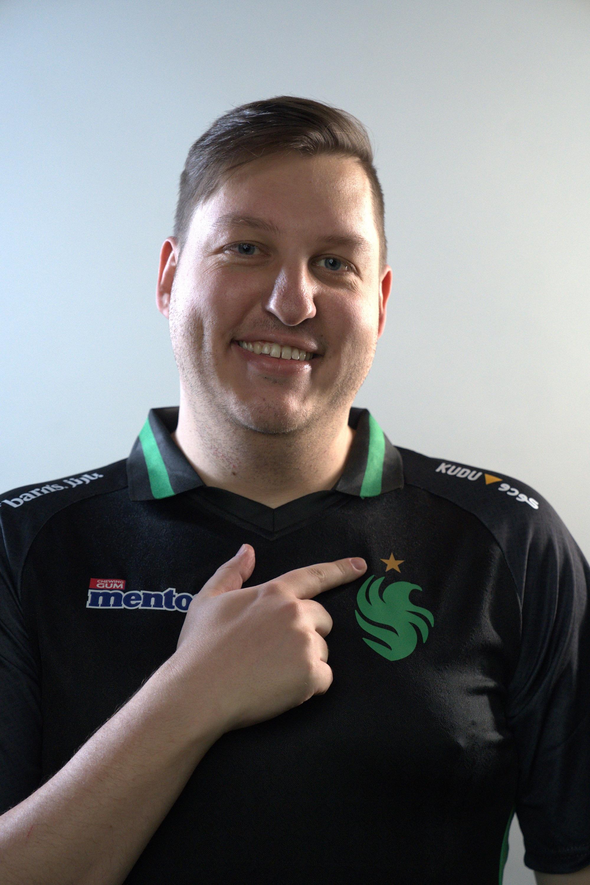 Фото  (Grant Roussoeau)