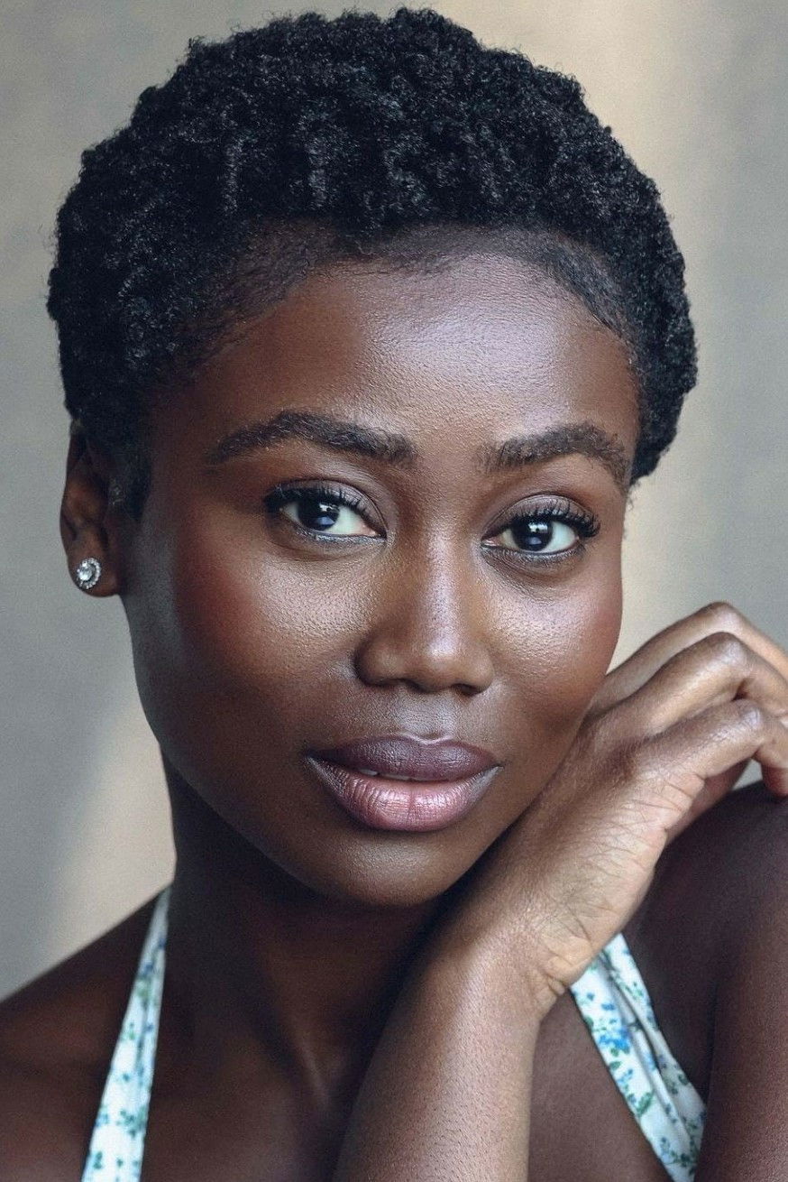 Фото  (Adwoa Akoto)