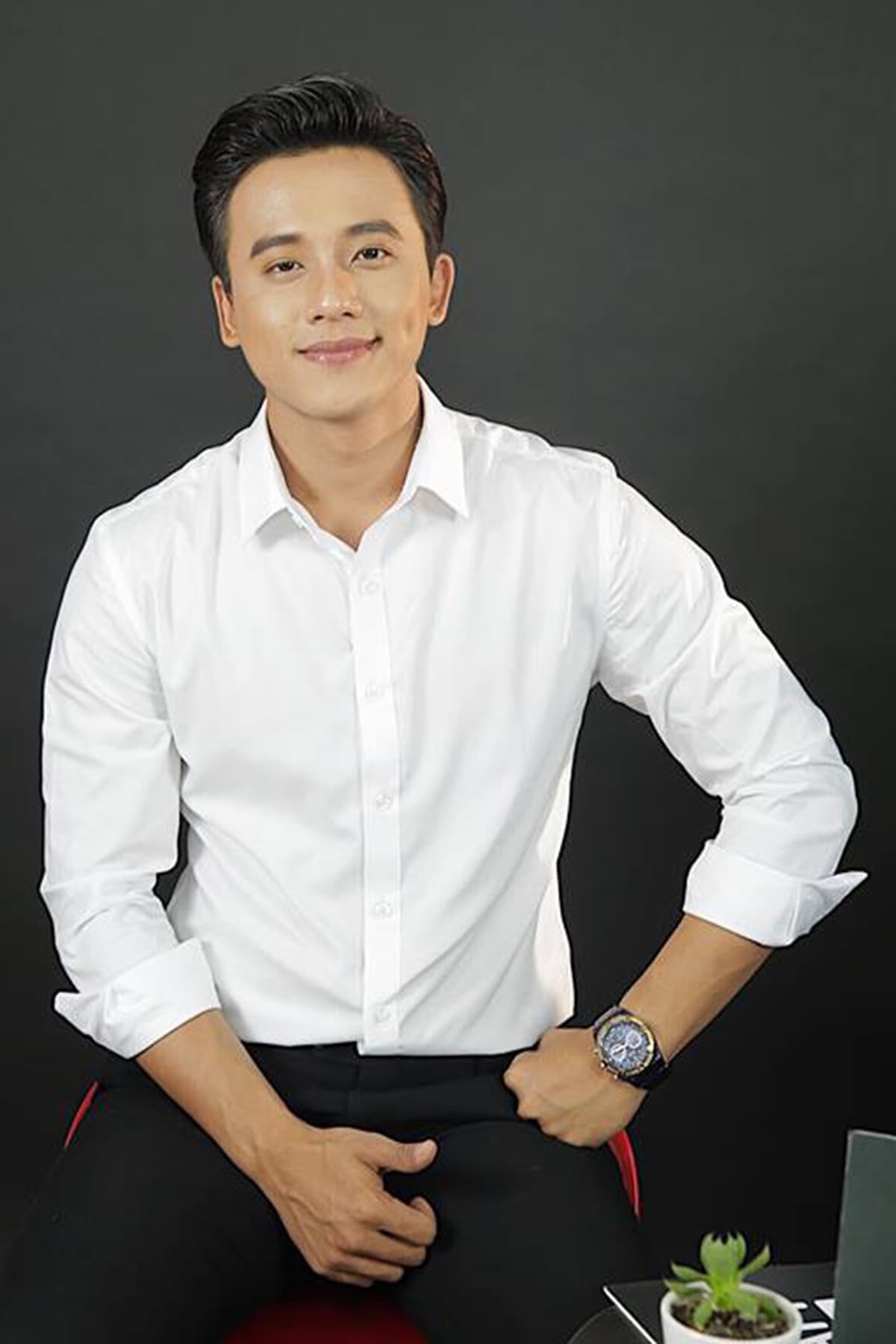 Фото  (Mai Tài Phến)