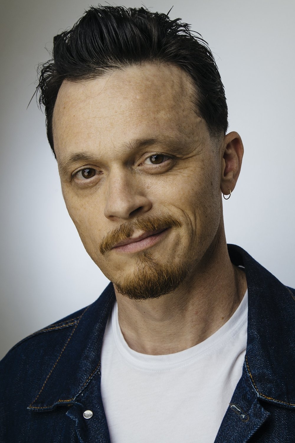 Фото  (Skylar T. Adams)