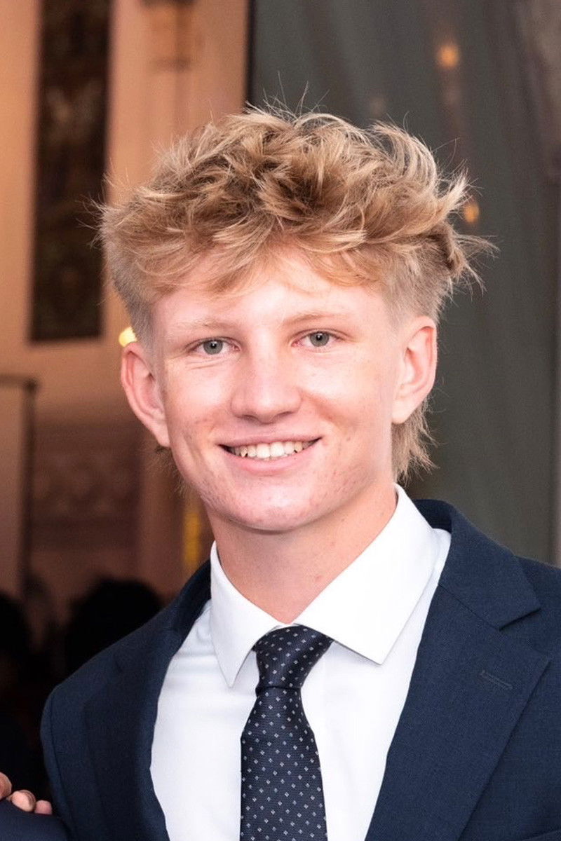 Фото  (Charlie Holt)