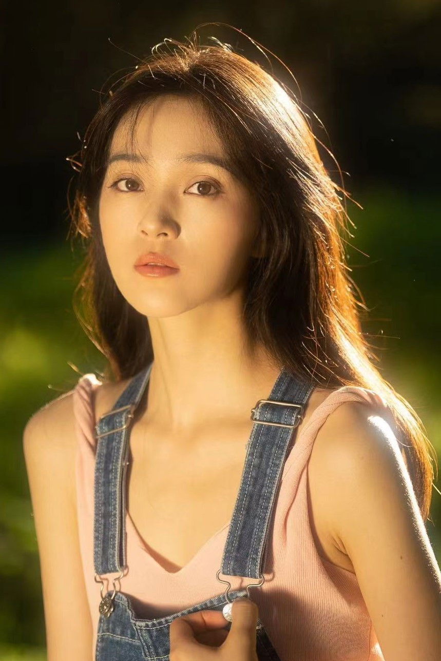 Фото  (Zhang Chuwen)